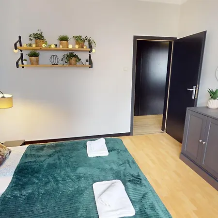 Market Square Tectumapartments Bed & Breakfast Vratislav